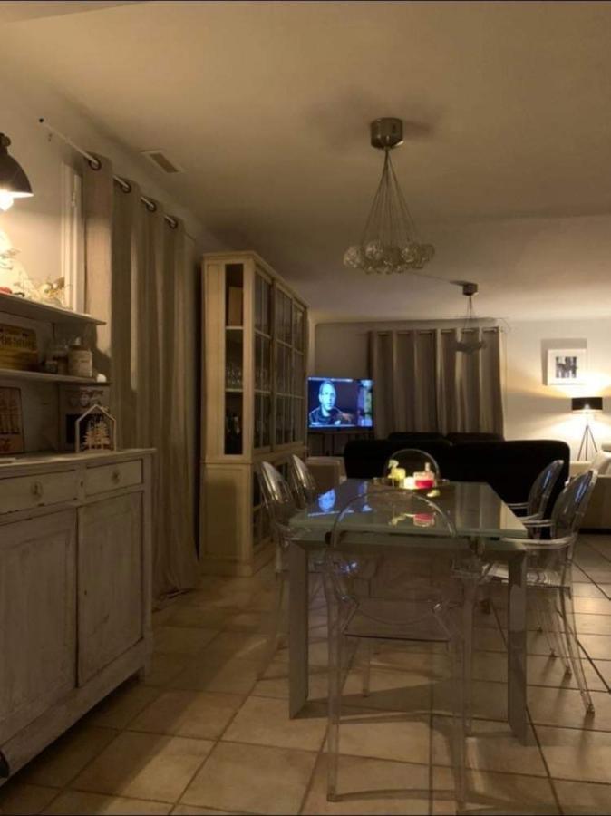 … Et La Fourmi Villa Saumane-de-Vaucluse Екстериор снимка