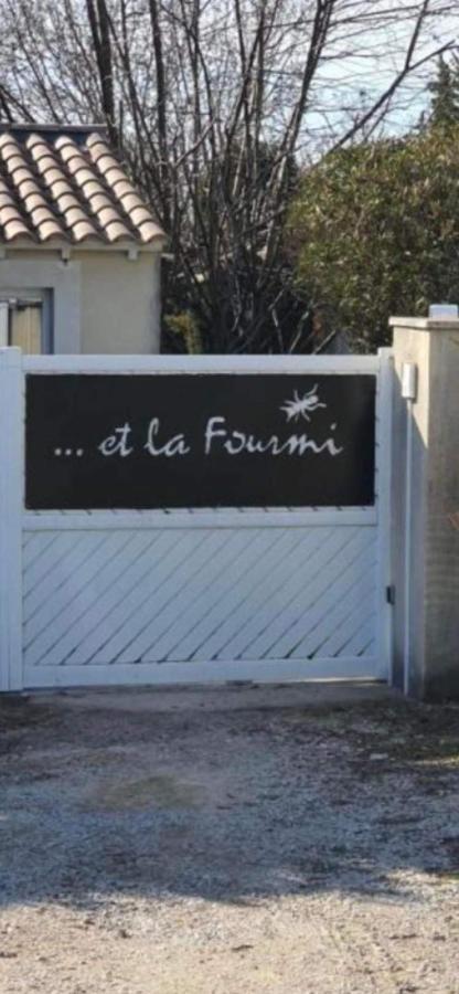 … Et La Fourmi Villa Saumane-de-Vaucluse Екстериор снимка
