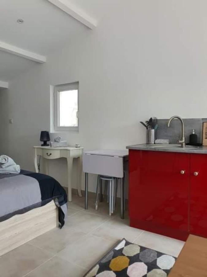 … Et La Fourmi Villa Saumane-de-Vaucluse Екстериор снимка